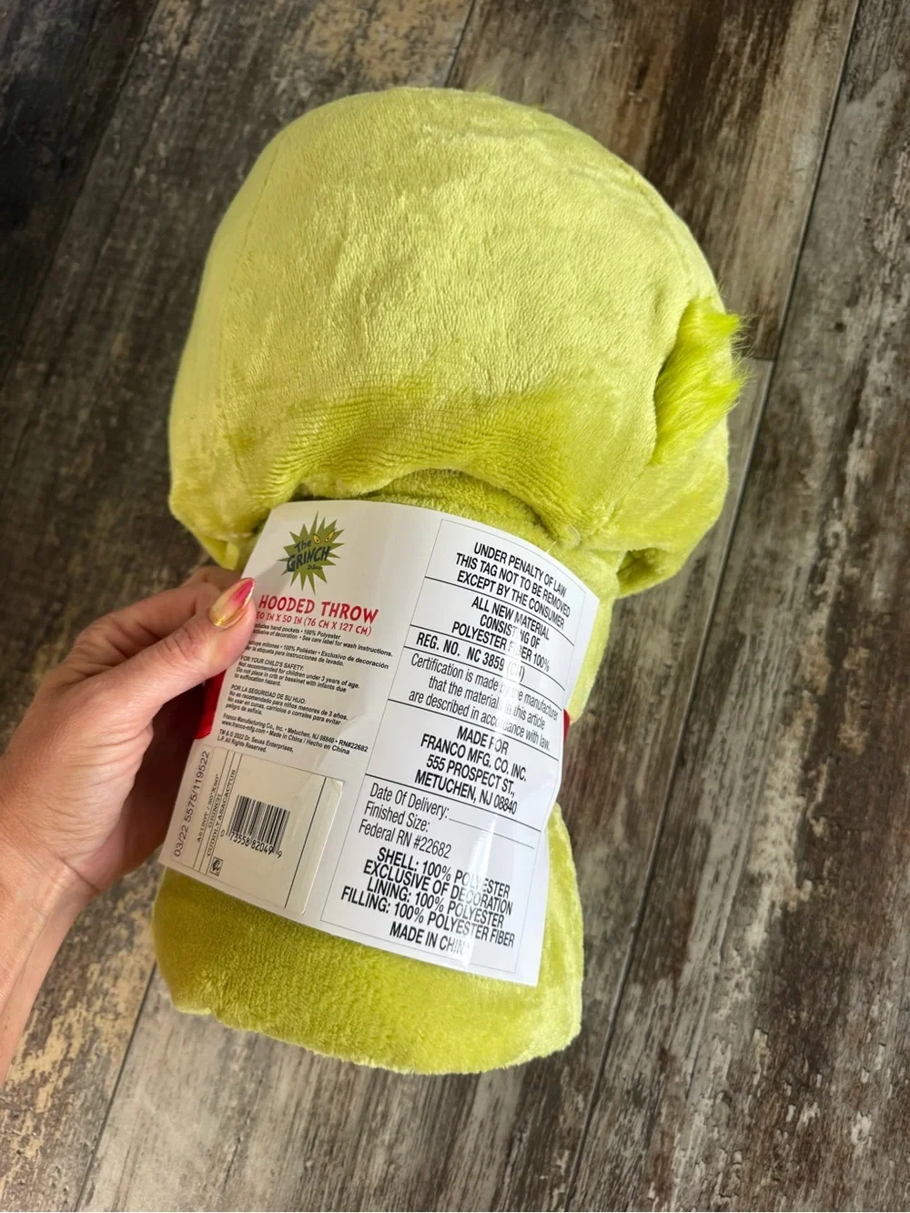 2 for $20 sale: NWT Grinch hooded throw blanket 30X50